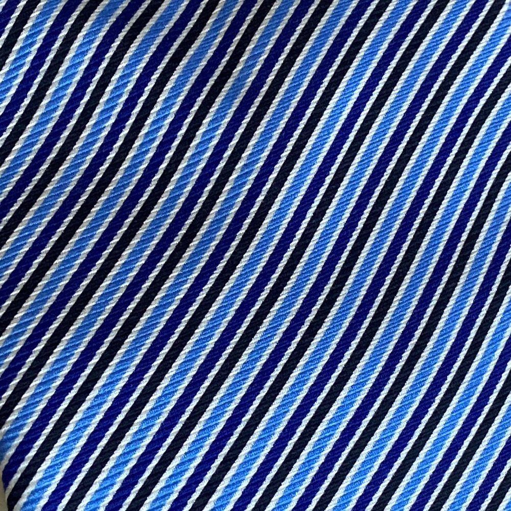 Burberry London tie - Picture 2 of 4